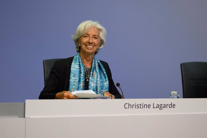 HANDOUT - 04 June 2020, Hessen, Frankfurt_Main: Christine Lagarde, President of the European Central Bank (ECB) smiles at the start of the ECB press conference in Frankfurt. Photo: Adrian Petty/ECB/dpa - ATTENTION: editorial use only and only if the cre