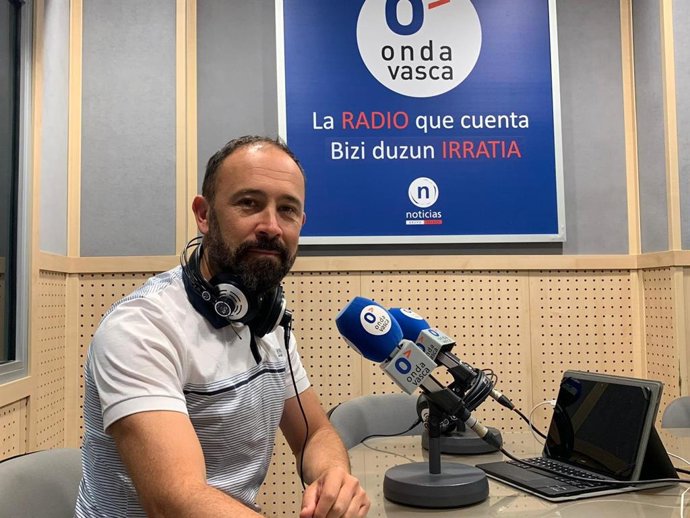 El delegado del Gobierno en el País Vasco, Denis Itxaso, en una entrevista en Onda Vasca