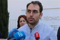 Valero (IU) pide a la Junta que "rectifique y articule un dispositivo" para la OPE si Marruecos abre fronteras