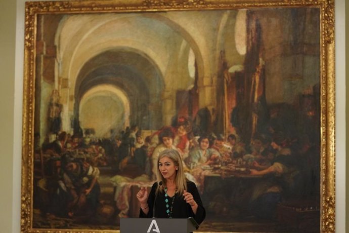 La consejera de Cultura y Patrimonio Histórico, Patricia del Pozo, en la rueda de prensa posterior al Consejo de Gobierno, en el Museo de Bellas Artes de Sevilla.