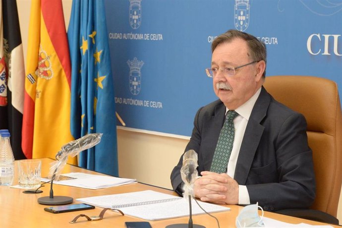 El presidente del Gobierno de Ceuta, Juan Vivas (PP), en rueda de prensa