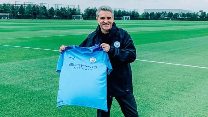 El entrenador español Juan Manuel Lillo firma como segundo de Pep Guardiola en el Manchester City