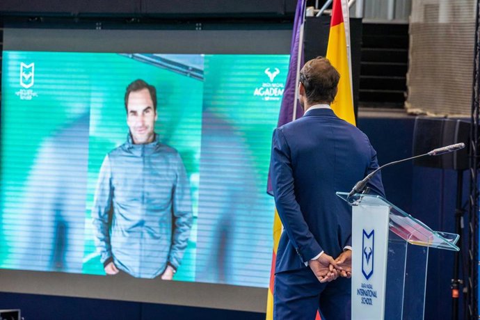 Federer y Sharapova acompañan virtualmente a Rafa Nadal en la graduación del Rafa Nadal International School