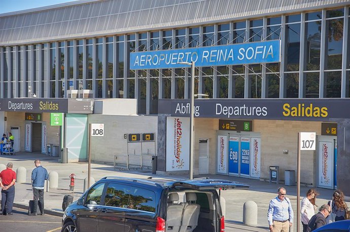 Aeropuerto Reina Sofía-Tenerife Sur 