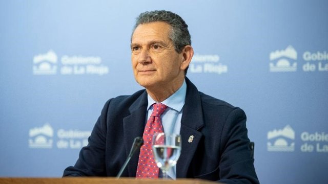 El consejero de Hacienda, Celso González, en comparecencia de prensa