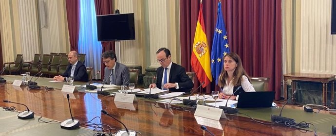 Presentación del informe económico de la industria de alimentación y bebidas de Fiab