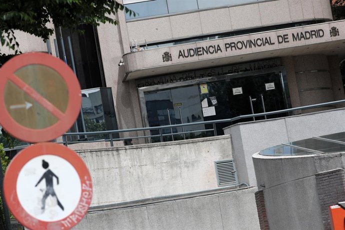 Entrada a la Audiencia Provincial de Madrid.