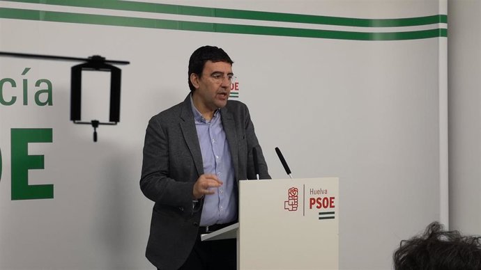 Mario Jiménez, en rueda de prensa.