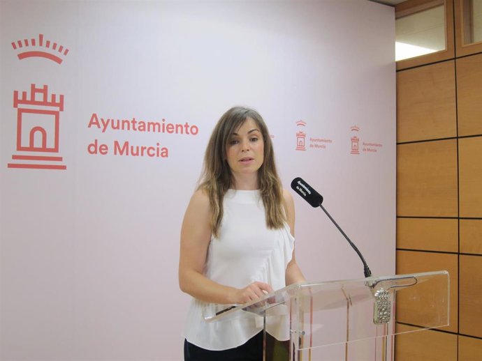La portavoz del PP en el Ayuntamiento de Murcia, Rebeca Pérez