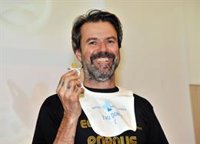 Amaral fueron teloneros de Pau Donés y recuerdan: "Salía a presentarnos para que la gente nos recibiera con más cariño"