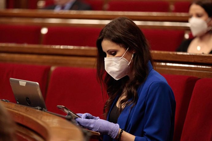 La líder de Cs en el Parlament, Lorena Roldán, en el pleno del Parlament del 21 de mayo de 2020.