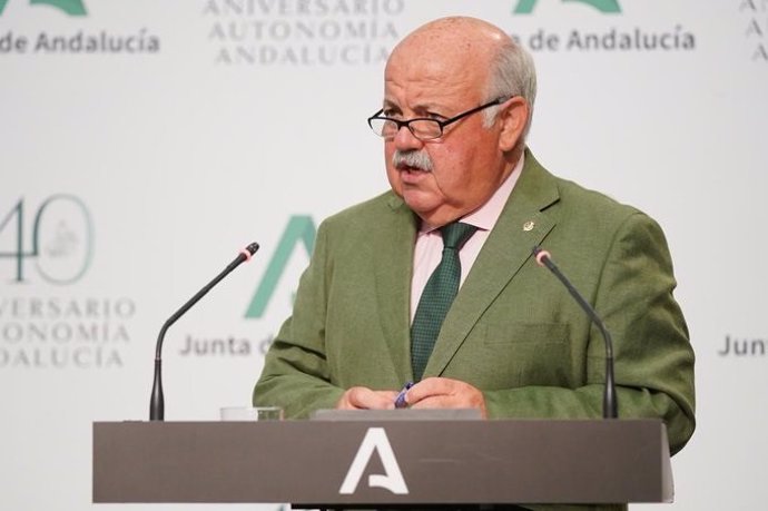 El consejero de Salud y Familias, Jesús Aguirre.