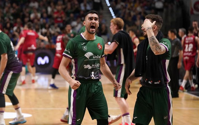 Jaime Fernández celebra una victoria de Unicaja en la Liga Endesa 2019-2020
