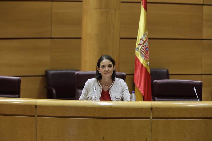 La ministra de Industria, Comercio y Turismo, Reyes Maroto, comparece en el Senado en comisión de su departamento. En Madrid (España), a 10 de junio de 2020.