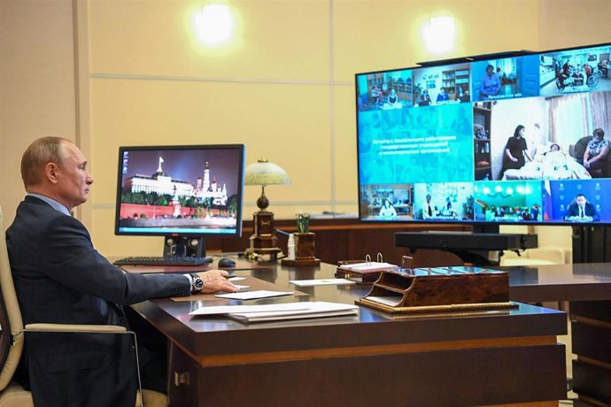 Vladimir Putin participa en una videoconferencia