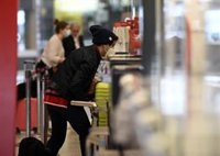 Bruselas apremia a los países de la UE a reabrir su frontera interior antes del lunes y la exterior el 1 de julio