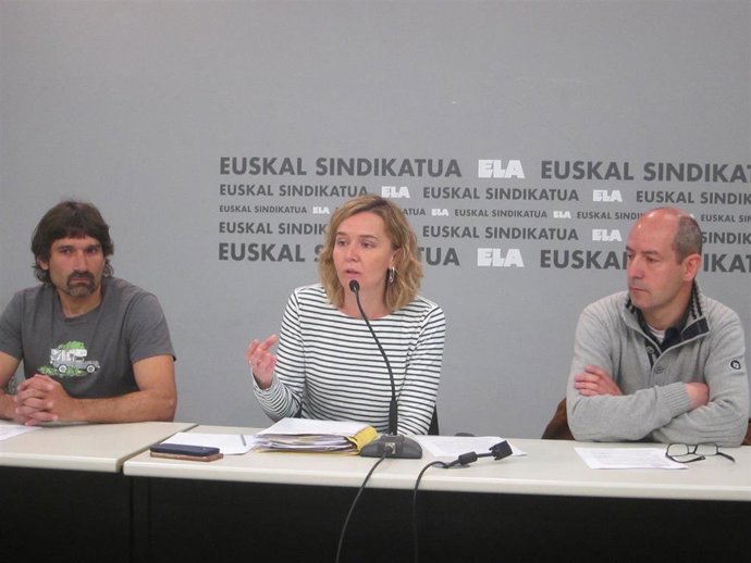 Representantes del sindicato ELA en Educación.