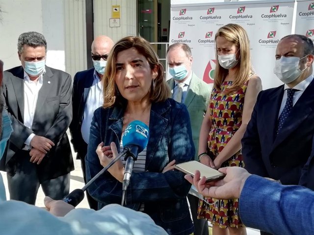 La consejera de Empleo, Formación y Trabajo Autónomo, Rocío Blanco, en Huelva.