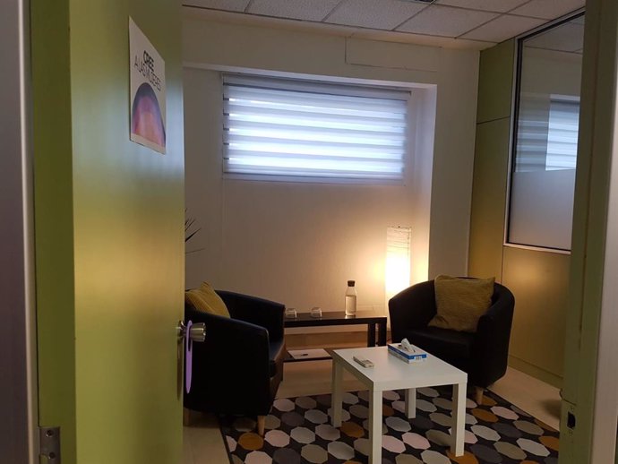 Una de las salas del primer centro 24 horas en España de atención para víctimas de violencia sexual.