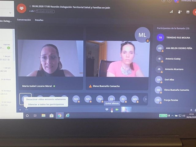 Maribel Lozano felicita a las enfermeras por videoconferencia