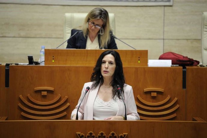 La consejera de Educación y Empleo, Esther Gutiérrez