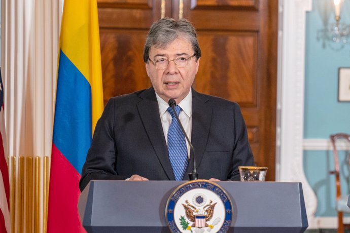 El ministro de Defensa de Colombia, Carlos Holmes Trujillo