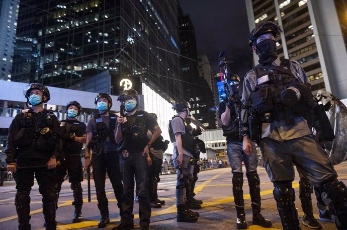 China.- Hong Kong juzgará a un policía que disparó contra un manifestante en las