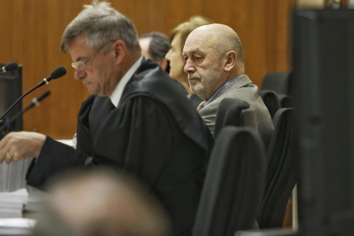 El juez Miguel Florit (centro) durante el juicio en febrero de 2020