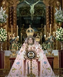 La Virgen de Araceli en su santuario de Lucena (Córdoba).