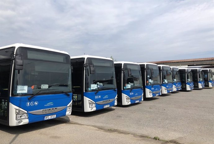 Imagen de los autobuses de Iveco BUS entregados en la República Checa.