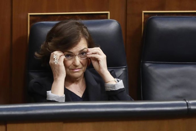 La vicepresidenta primera del Gobierno, Carmen Calvo, durante la sesión plenaria de control al Gobierno en el Congreso de los Diputados, donde la gestión durante la crisis sanitaria continúa en el punto de mira. En Madrid, (España), a 10 de junio de 202