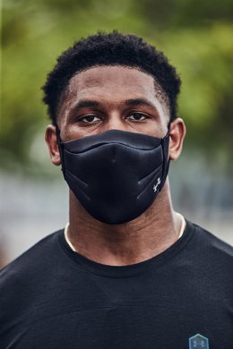 Under Armour lanza una mascarilla deportiva reutilizable, transpirable y resistente al agua