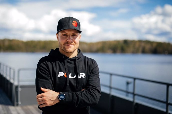 El piloto finlandés de fórmula uno Valtteri Bottas ficha por la marca de relojes deportivos Polar