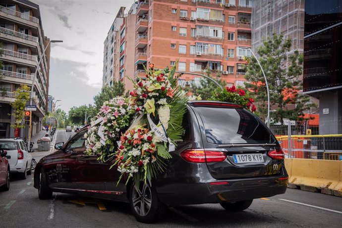 Trasladan los restos mortales Rosa Maria Sard al Crematorio de Montjuc de Barcelona