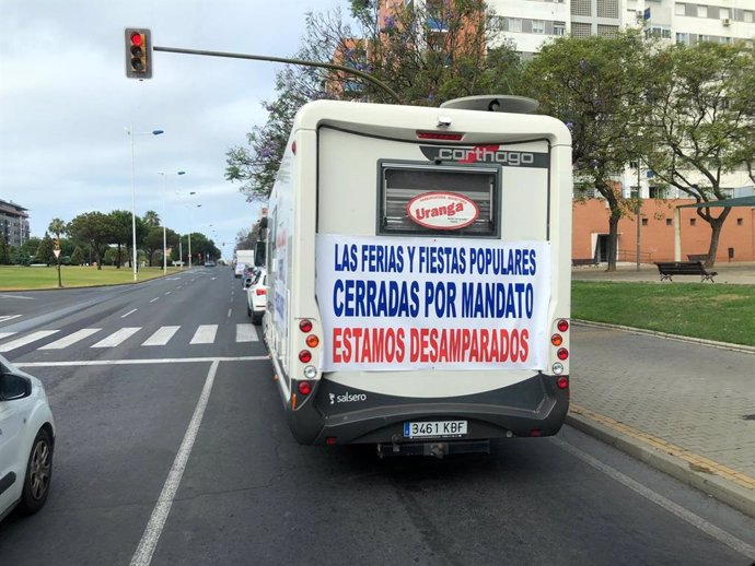 Feriantes se movilizan por Huelva capital.