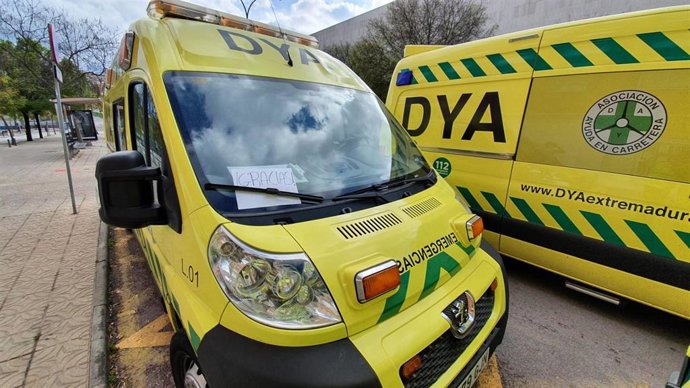 Ambulancias de DYA, una de las asociaciones de ayuda ciudadana
