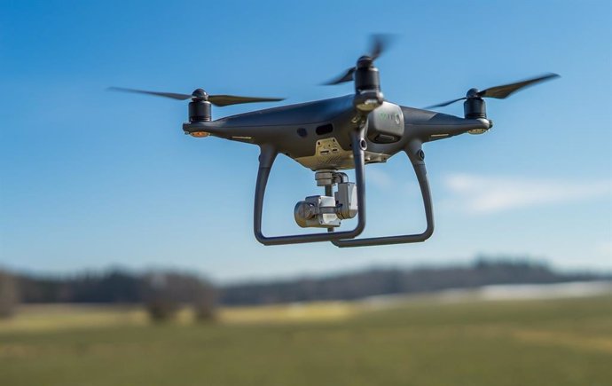 Jóvenes cacereños podrán formarse en pilotaje de drones a través de cursos de la Diputación de Cáceres