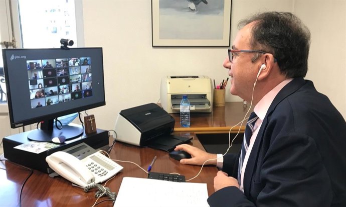 El secretario general de Instituciones Penitenciarias, Ángel Luis Ortiz, en una videollamada durante la crisis del covid-19
