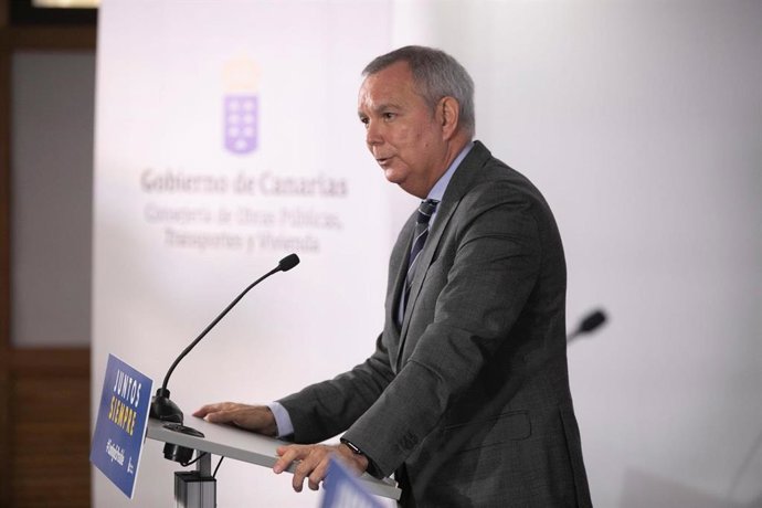 Consejero canario de Transportes, Vivienda, Sebastián Franquis