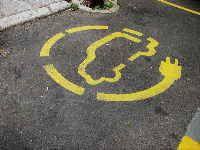 Recurso de punto de recarga de coche eléctrico