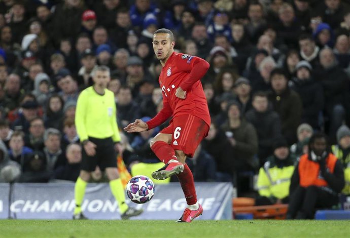 Thiago Alcántara jugando con el Bayern