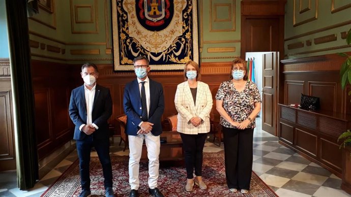 El delegado de Turismo se reúne con responsables municipales en Motril