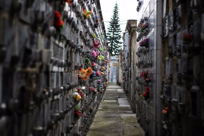 Cementerio en Bogotá, Colombia, durante la pandemia del coronavirus. 