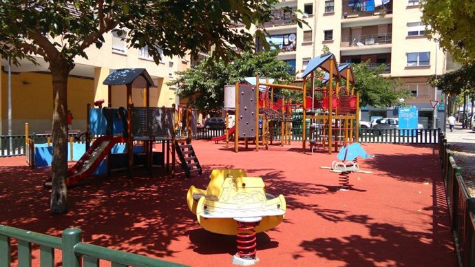 Parque público infantil.