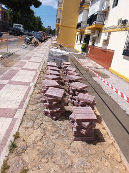 Obras de mejora de la accesibilidad en la barriada de Pablo VI de Alcalá de Guadaíra