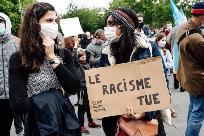 Protesta contra el racismo en París