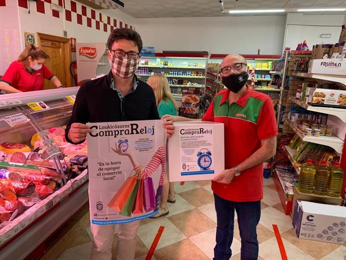 Inicio de la Compra-Reloj, una campaña de apoyo al comercio minorista en Los Alcázares