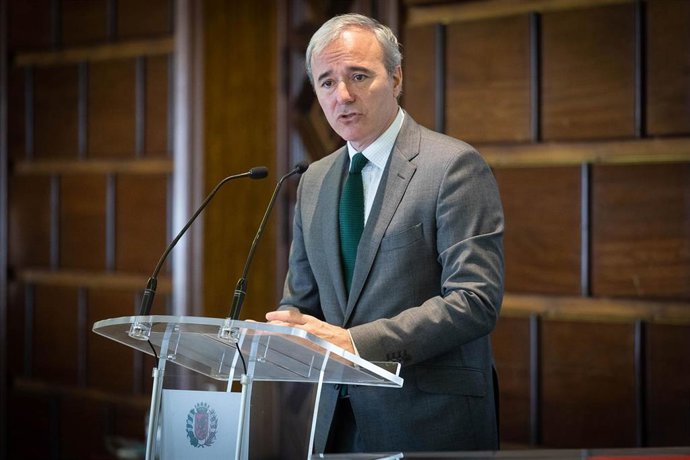 Zaragoza.- Azcón asegura que el Ayuntamiento quiere colaborar en la gestión del IMV, pero pide recursos