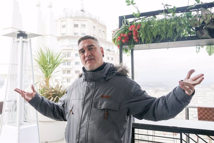 El rapero KASE.O posa en su entrevista con Europa Press, en el Hotel Riu, en Madrid (España), a 4 de diciembre de 2019.