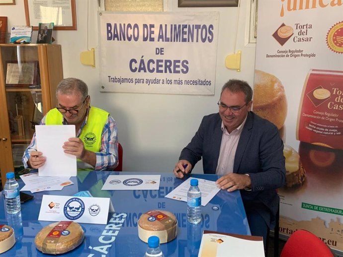 DOP Torta del Casar- Banco Alimentos Cáceres